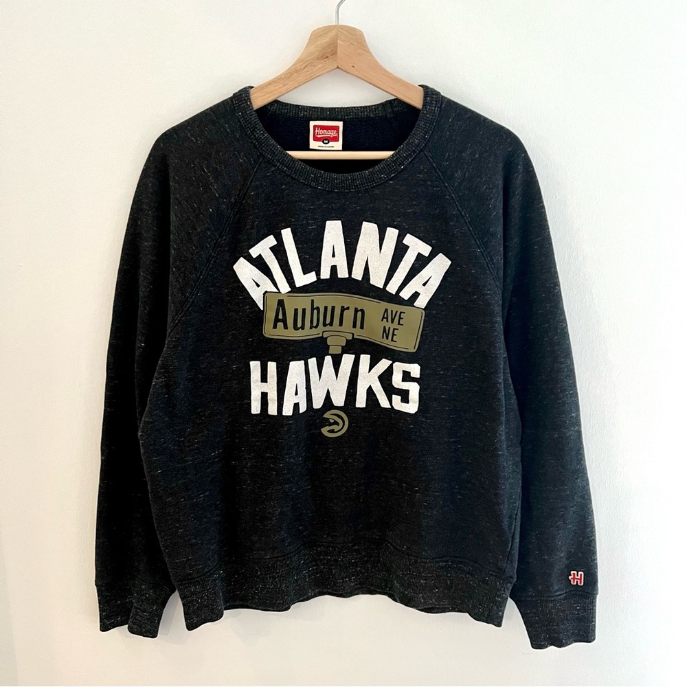 Homage x NBA Atlanta Hawks Basketball Auburn Ave NE Street Sweatshirt – Medium